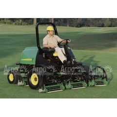 Бензиновая газонокосилка для фейрвея  Jonh Deere - 3235 С  в Набережных Челнах