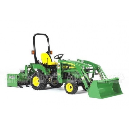 Многофункциональный минитрактор John Deere 2320 в Набережных Челнах